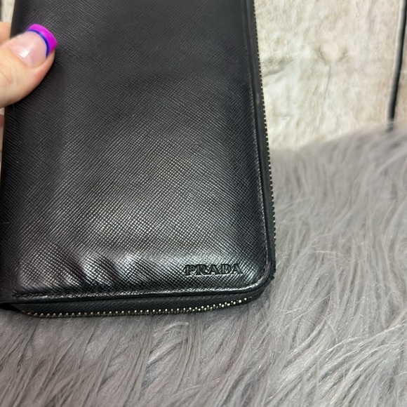 PRADA - Long Wallet - Picture 3 of 8